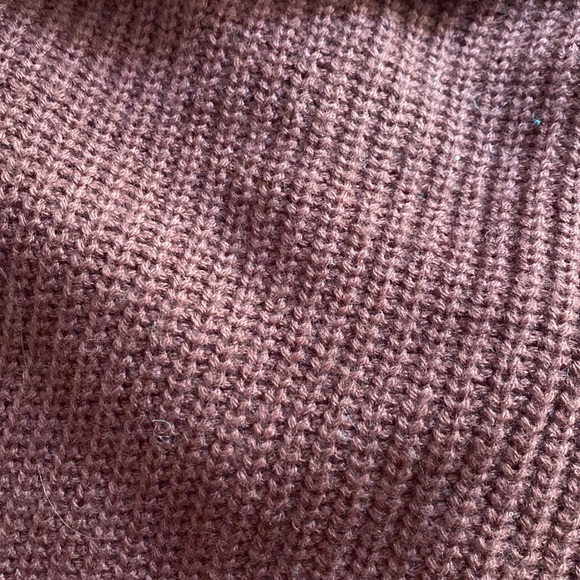 Maroon Knit Sweater - Picture 4 of 4